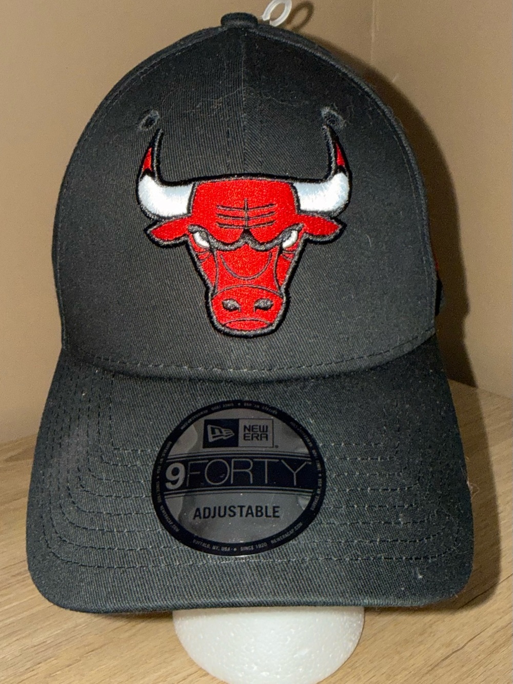 NWOT CHICAGO BULLS 9FORTY Adjustable Cap.